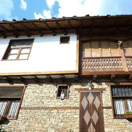 Guest house тодорината къща 3*