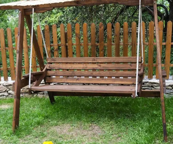 Guest house тодорината къща