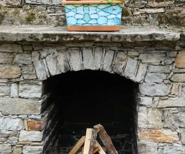 тодорината къща Guest house Leshten